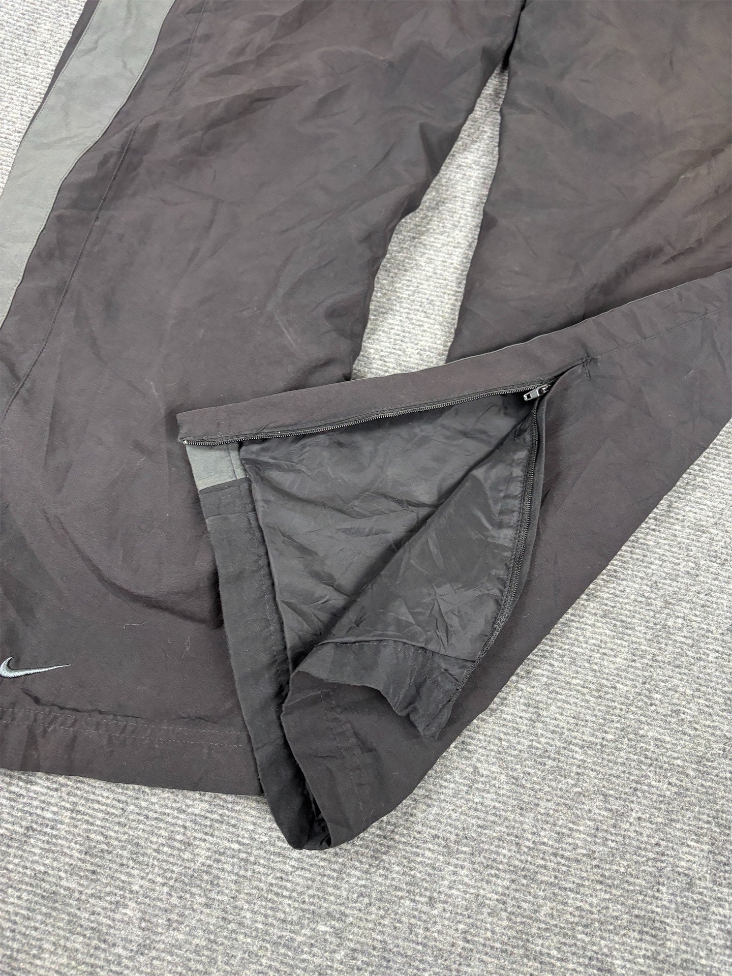 Vintage Y2K Nike Track Pants Men's L Black Grey Panels Swoosh Joggers Wide Leg