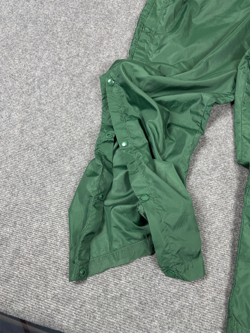 Vintage 90's Nike Track Pants Men's M Green Tear Away Embroidered Logo Joggers Wide Leg