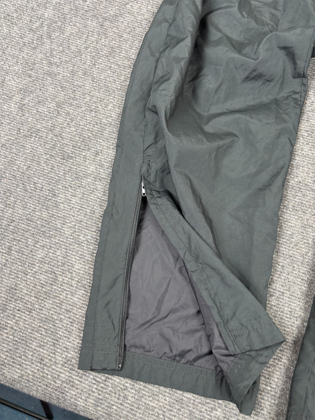 Y2K 10s Nike Track Pants Men's M Black Dark Grey Swoosh Joggers Wide Leg