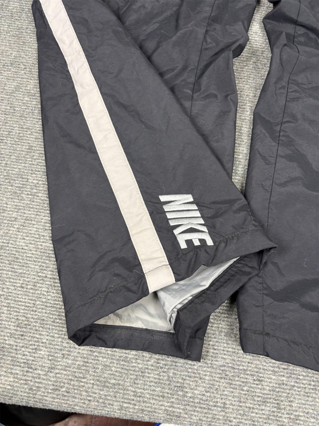 Vintage Y2K Nike Cargo Track Pants Men's XL Black Grey Panel Swoosh Spell Out Joggers Wide Leg