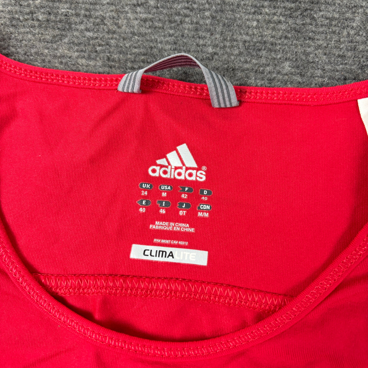 Adidas y2k Activewear Top Women's XS Red Three Stripe Baby Tee Petite
