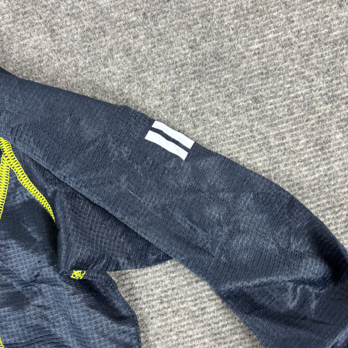 y2k Adidas Climalite Running Long Sleeve Top Men's Small Charcol Yellow Volt Stitching Activewear