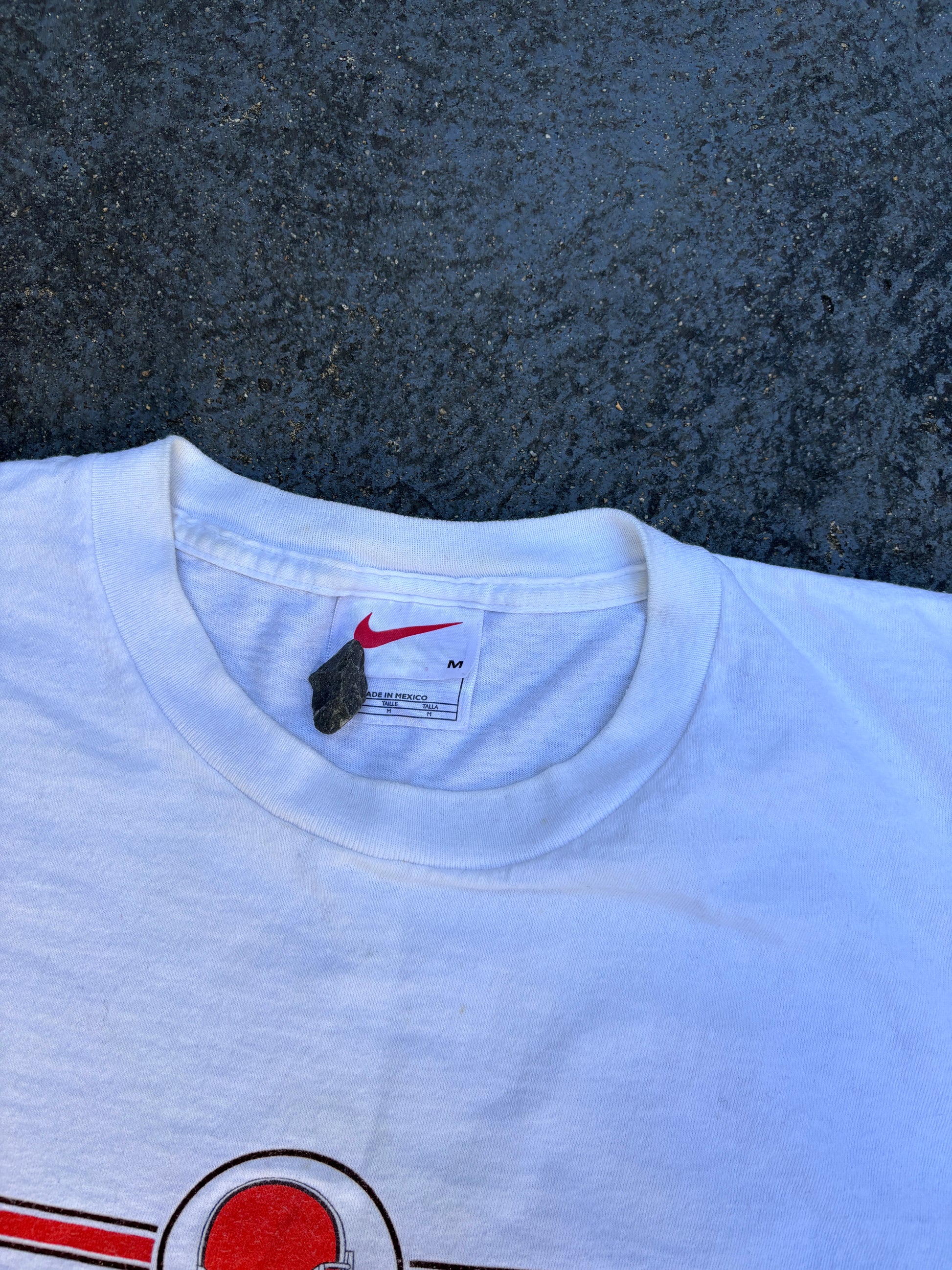 Vintage 90s Nike T-shirt Size M White Cleveland Browns Center Swoosh Logo Crew