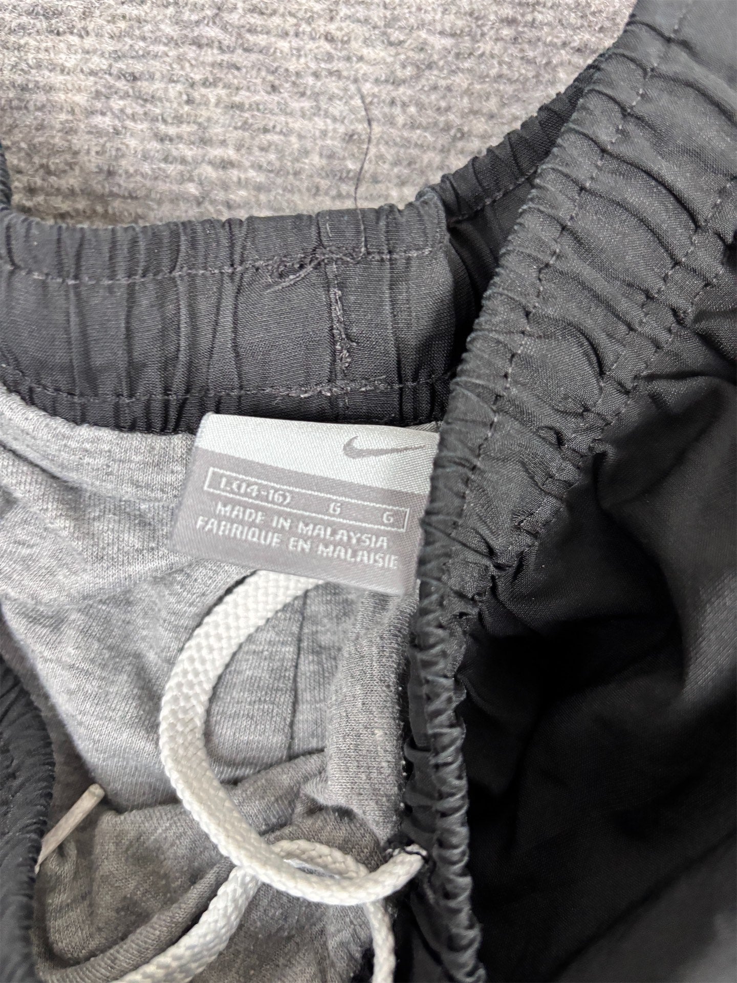 Vintage Y2K Nike Cargo Track Pants Women's S Black Grey White Panel Joggers