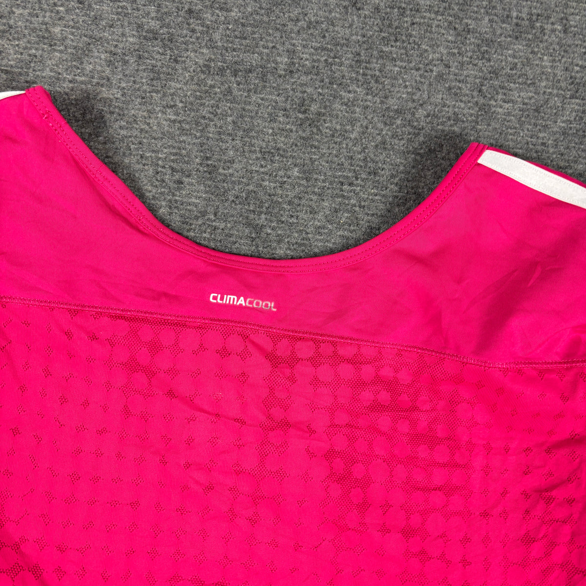 y2k Adidas Fitted Running Top Women's Small Pink Three Stripe Activewear T-shirt