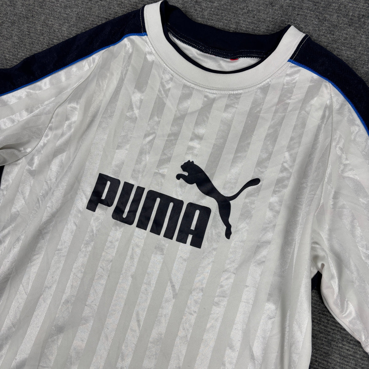 Y2K Puma Shadow Stripe Football Jersey Men's Small White Navy T-shirt