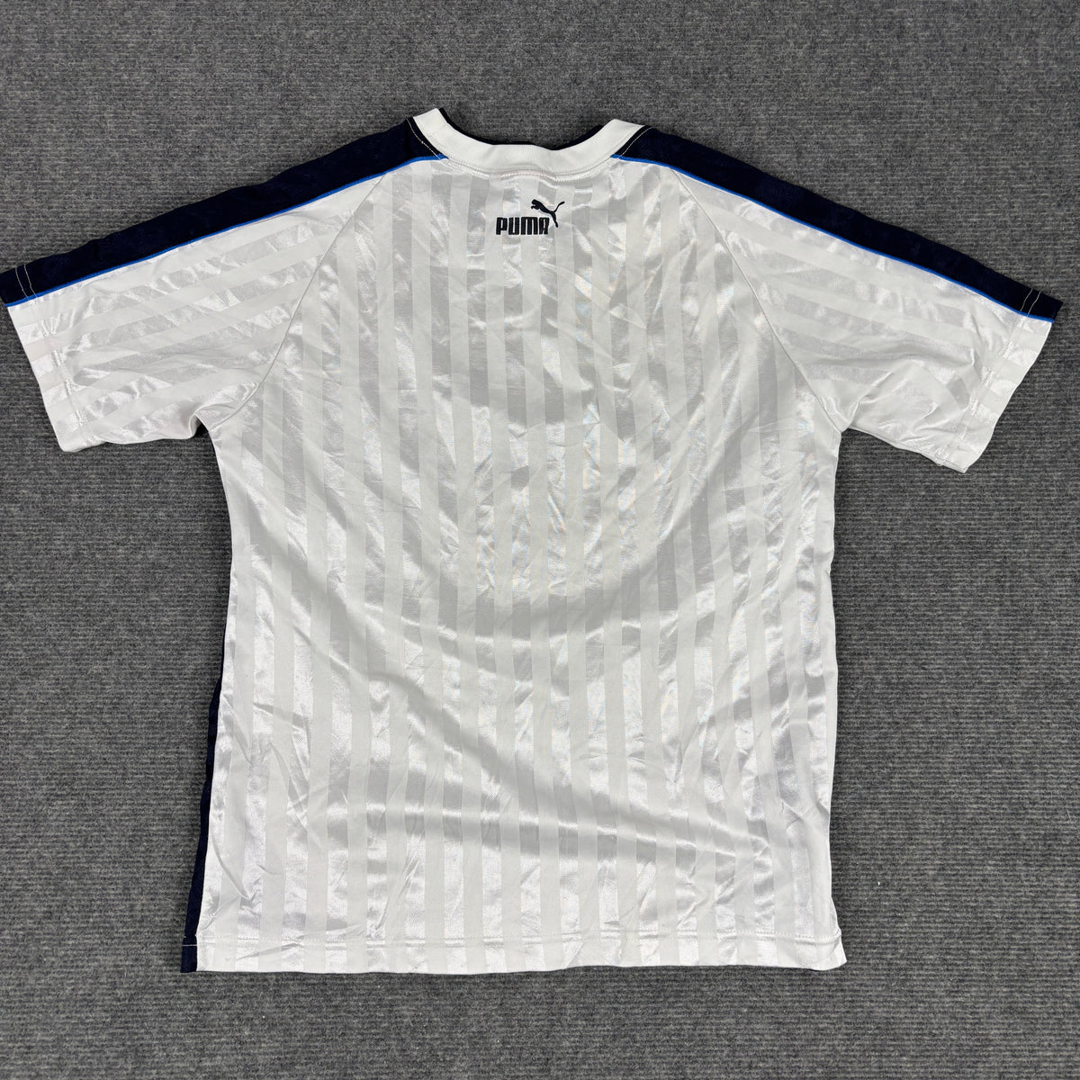 Y2K Puma Shadow Stripe Football Jersey Men's Small White Navy T-shirt