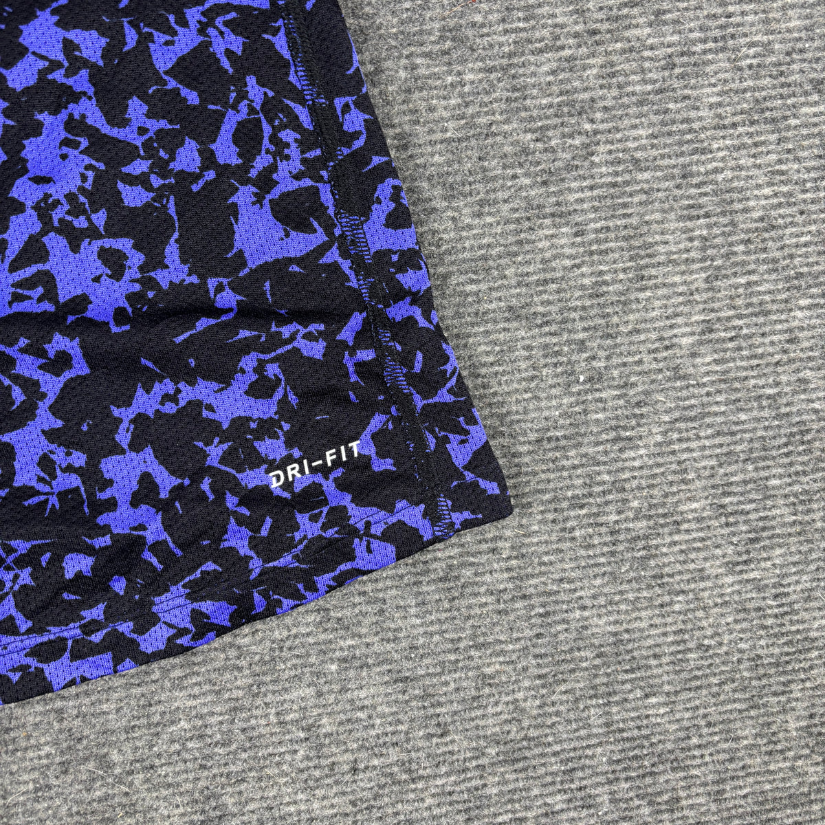 Nike Running Dri-Fit Activewear Top Women's XS Purple Black Print