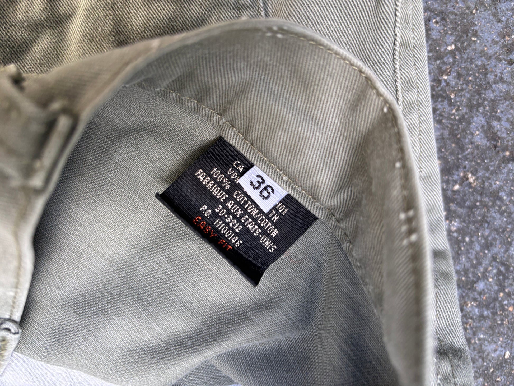 Vintage 90s Quiksilver Cargo Shorts Size 36 Green Khaki Cotton Multi-Pocket Logo