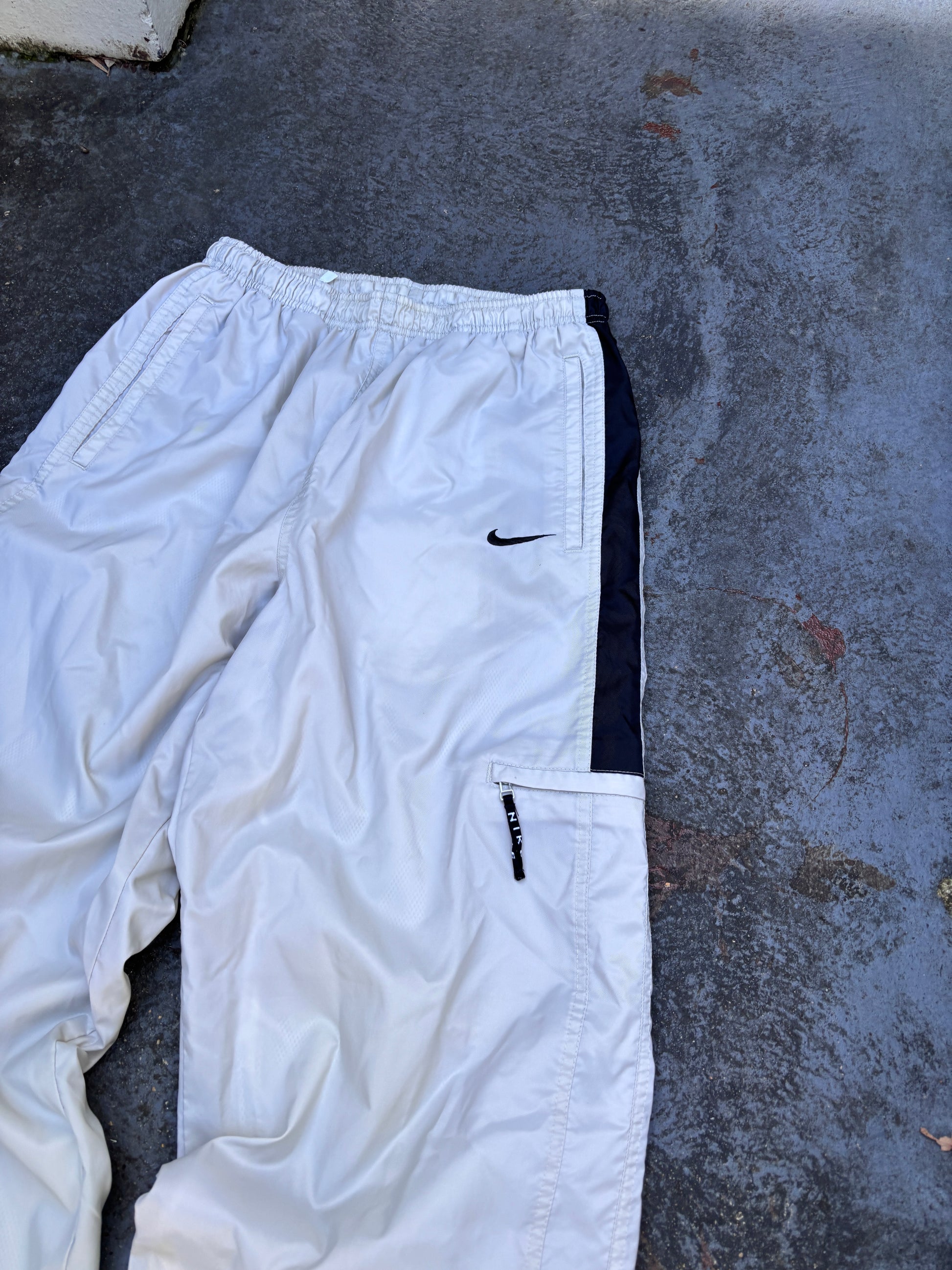 Vintage 90s Nike Track Pants Size M Cream Black Detail Spell Out Logo Nylon Windbreakers
