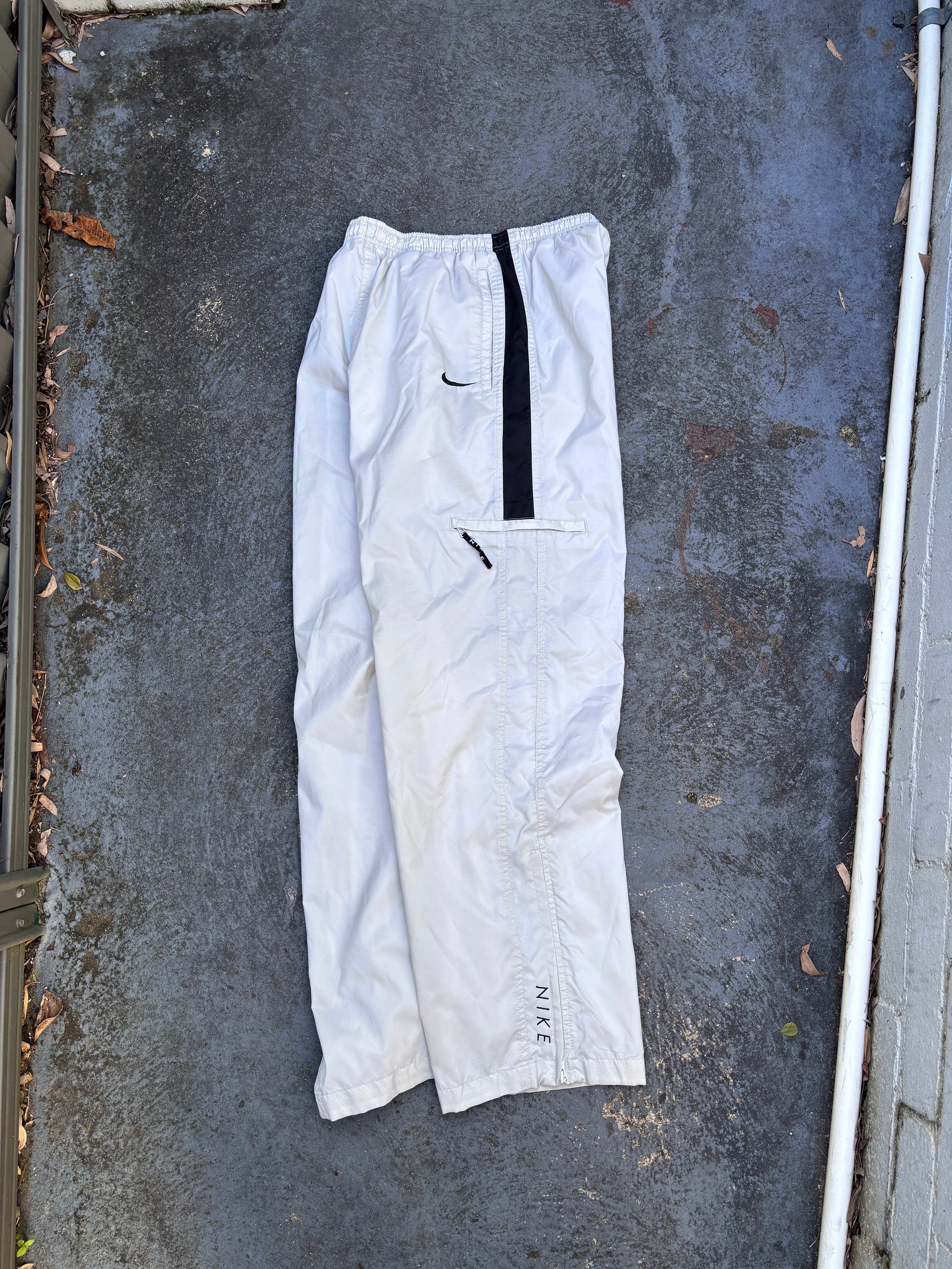 Vintage 90s Nike Track Pants Size M Cream Black Detail Spell Out Logo Nylon Windbreakers