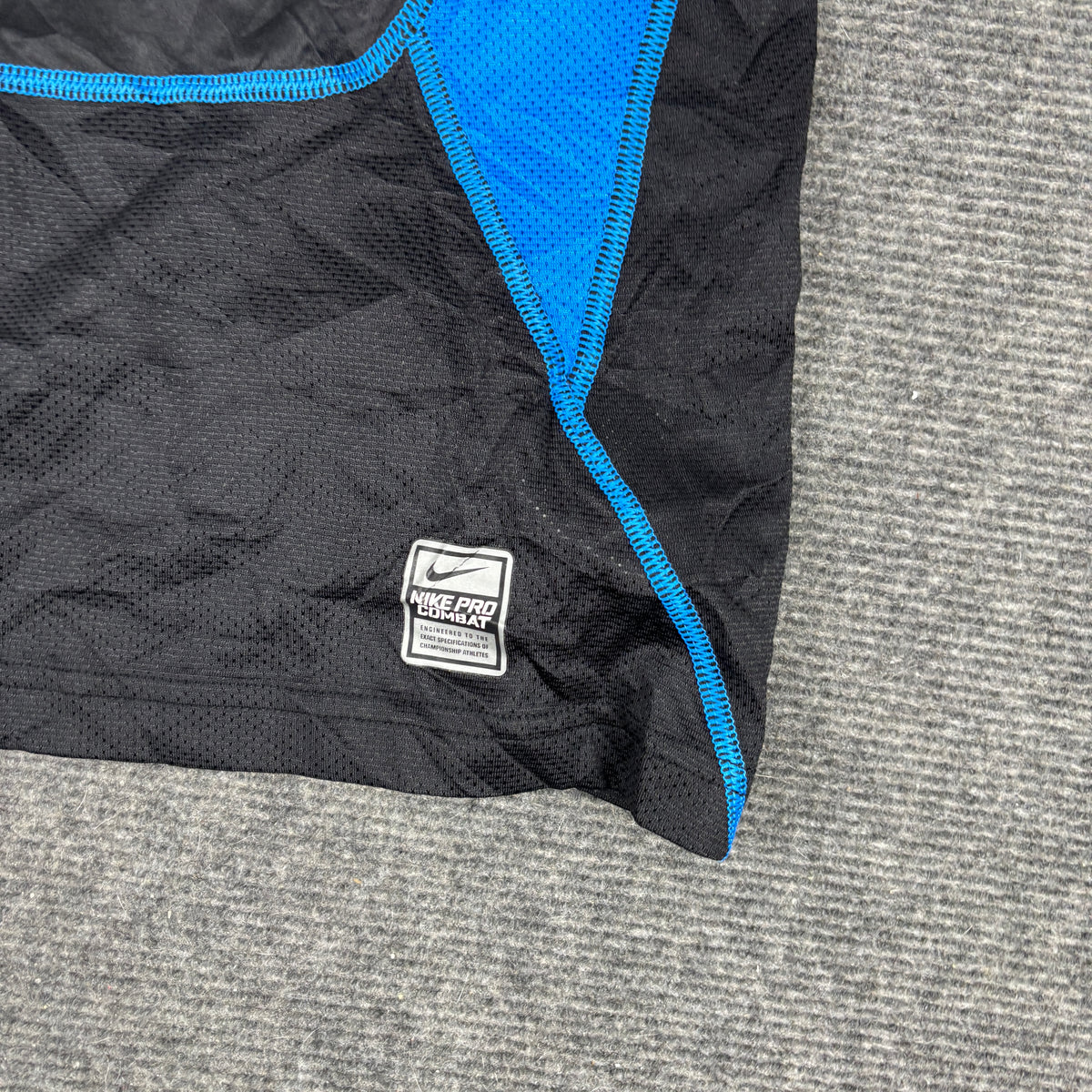 Nike Pro Combat Compression Top Men's Small Sleeveless Black Blue Activewear Tee