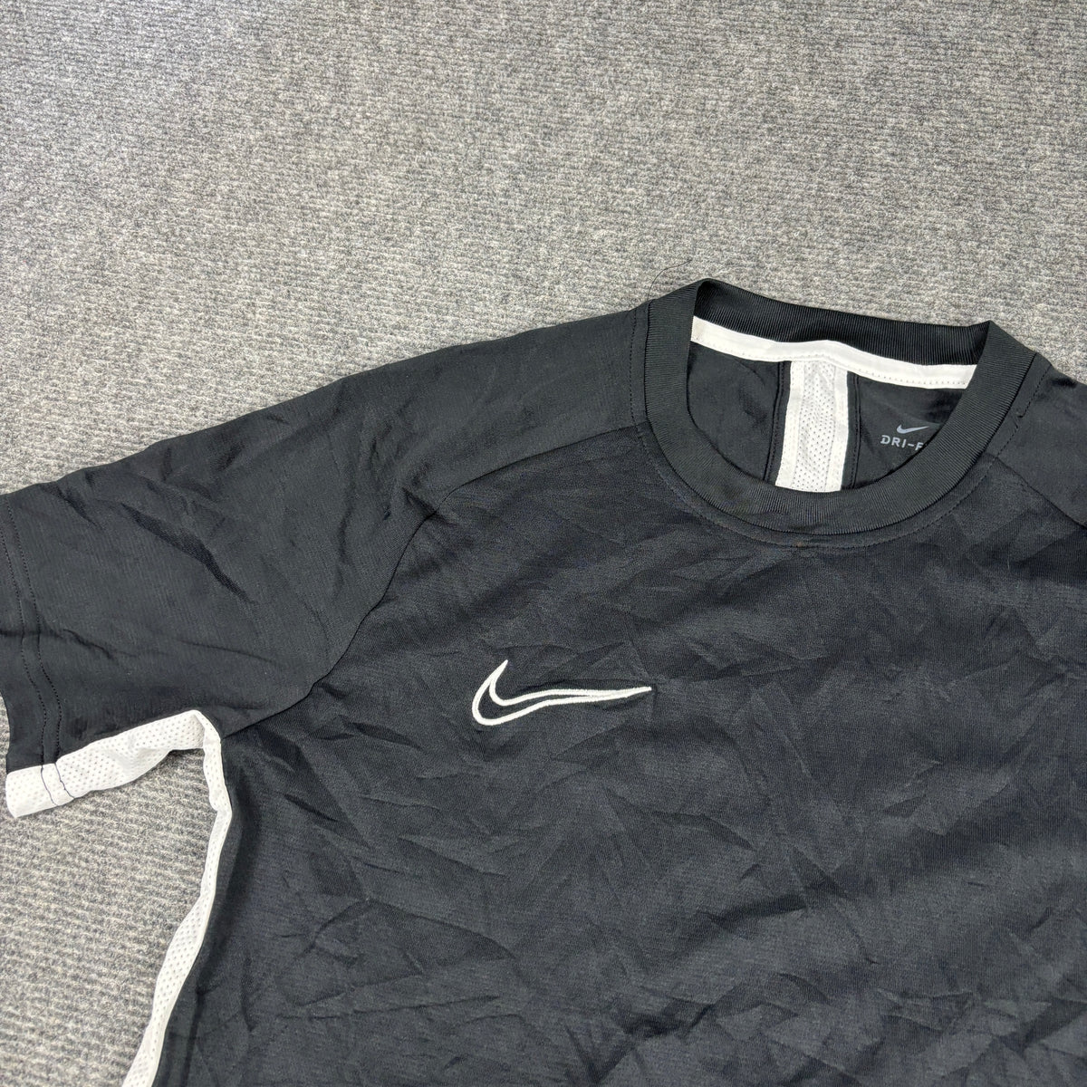 Nike Dri-Fit Activewear Top Women's Small Black White Training T-shirt