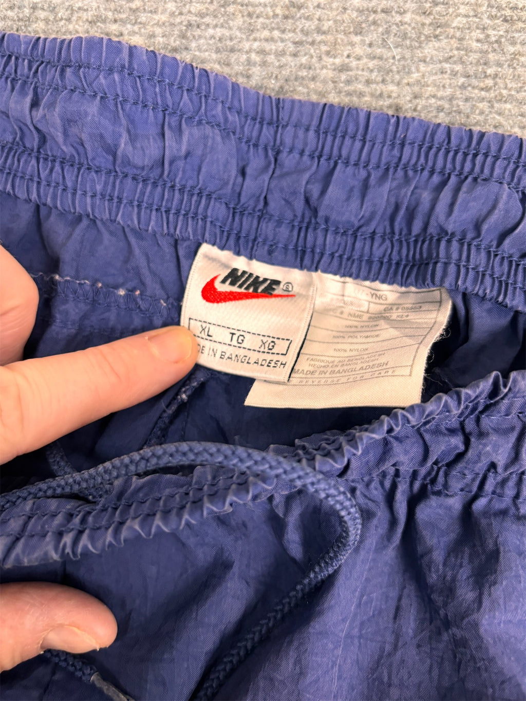 Vintage 90's Nike Track Pants Men's XL Navy Swoosh Parachute Joggers Tapered