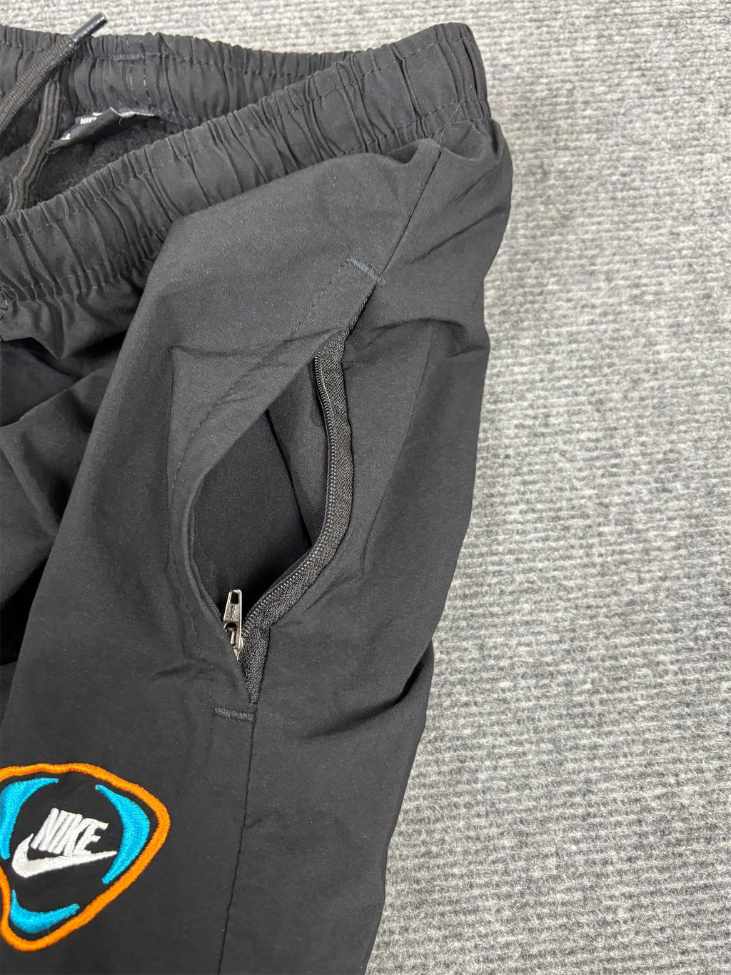 Nike Aerolayer Track Pants Men's S Black Fleece Interior Windbreaker Joggers Wide Leg