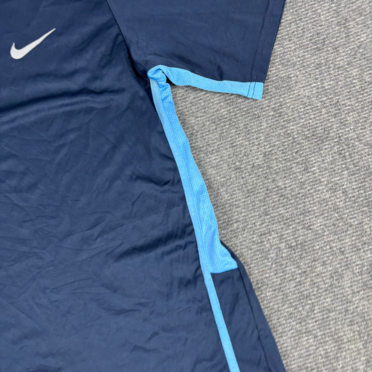 Nike Dri-Fit Activewear Jersey Women's Small Navy Blue Running Petite T-shirt