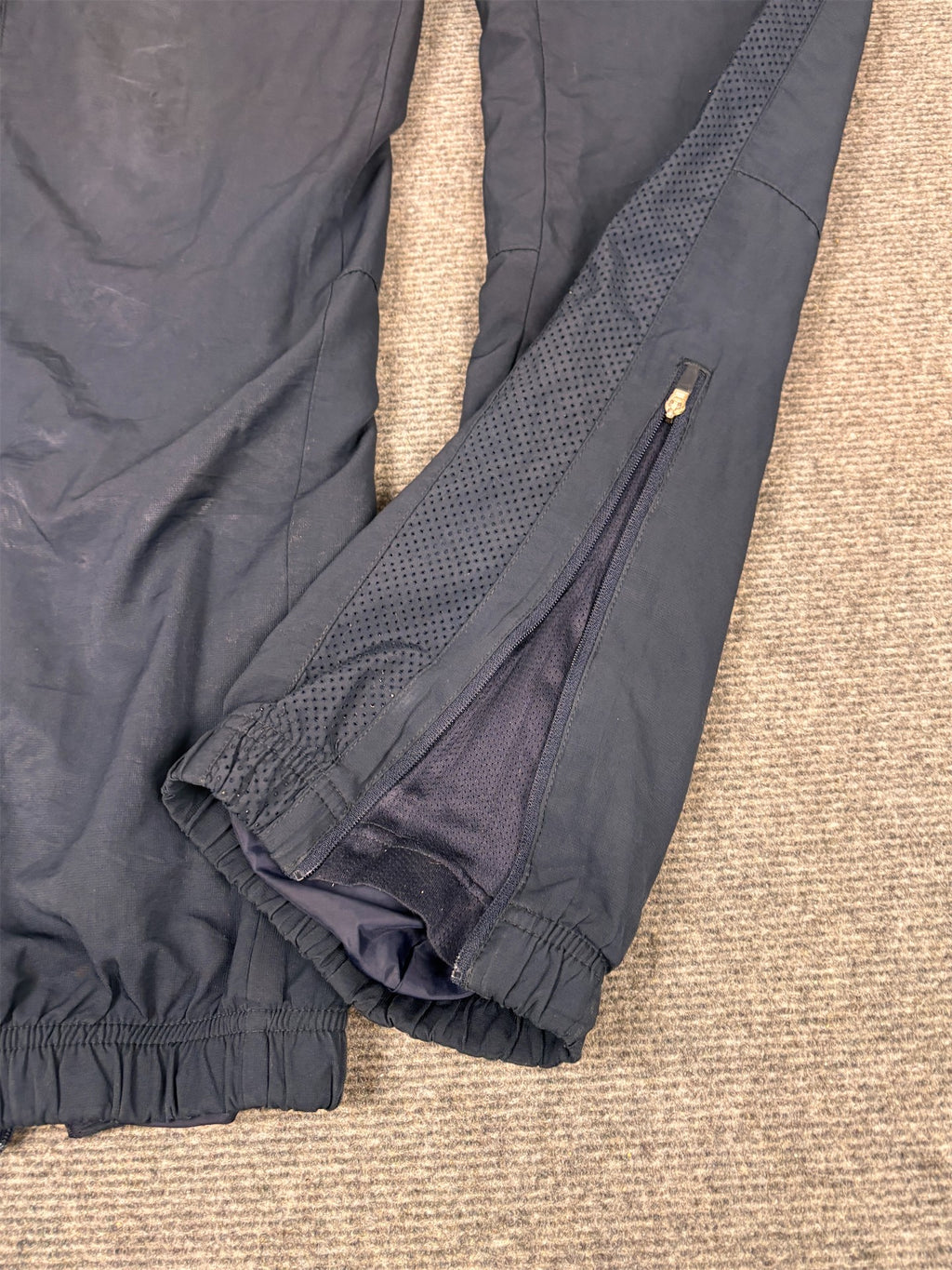 Classic Nike Track Pants Men's M Navy White Swoosh Mesh Panels Joggers Straight Leg
