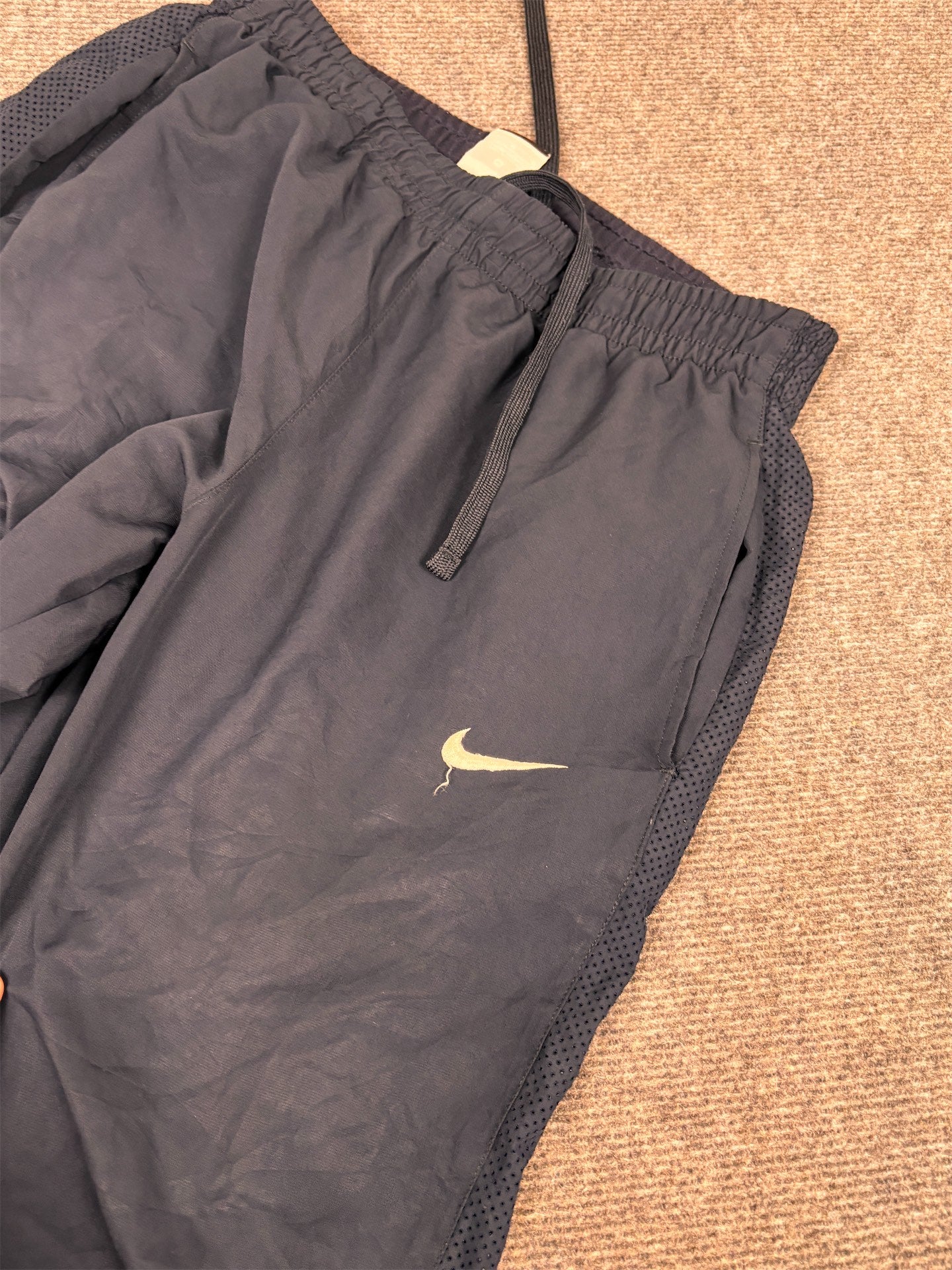 Classic Nike Track Pants Men's M Navy White Swoosh Mesh Panels Joggers Straight Leg