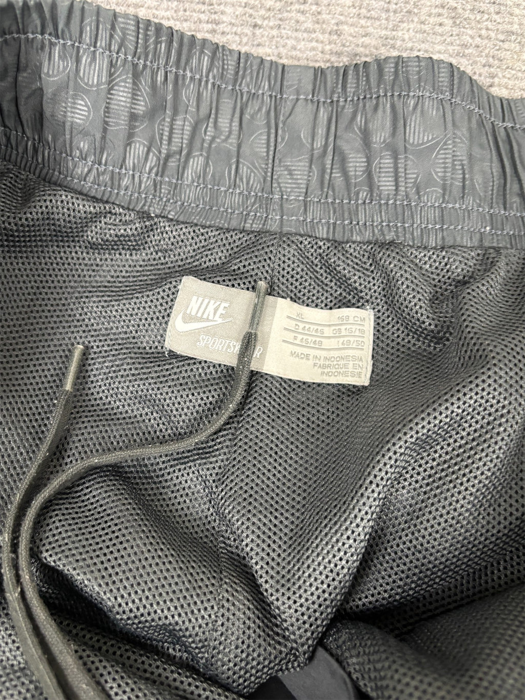 Vintage Y2K Nike Track Pants Women's XL Dark Grey Clover Love Heart Panel Joggers Straight Leg