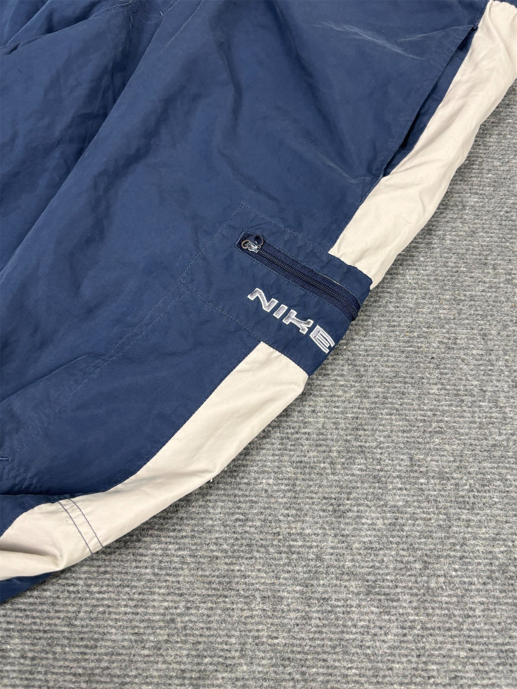 Vintage Y2K Nike Cargo Track Pants Men's L Navy Grey Panel Joggers Wide Leg