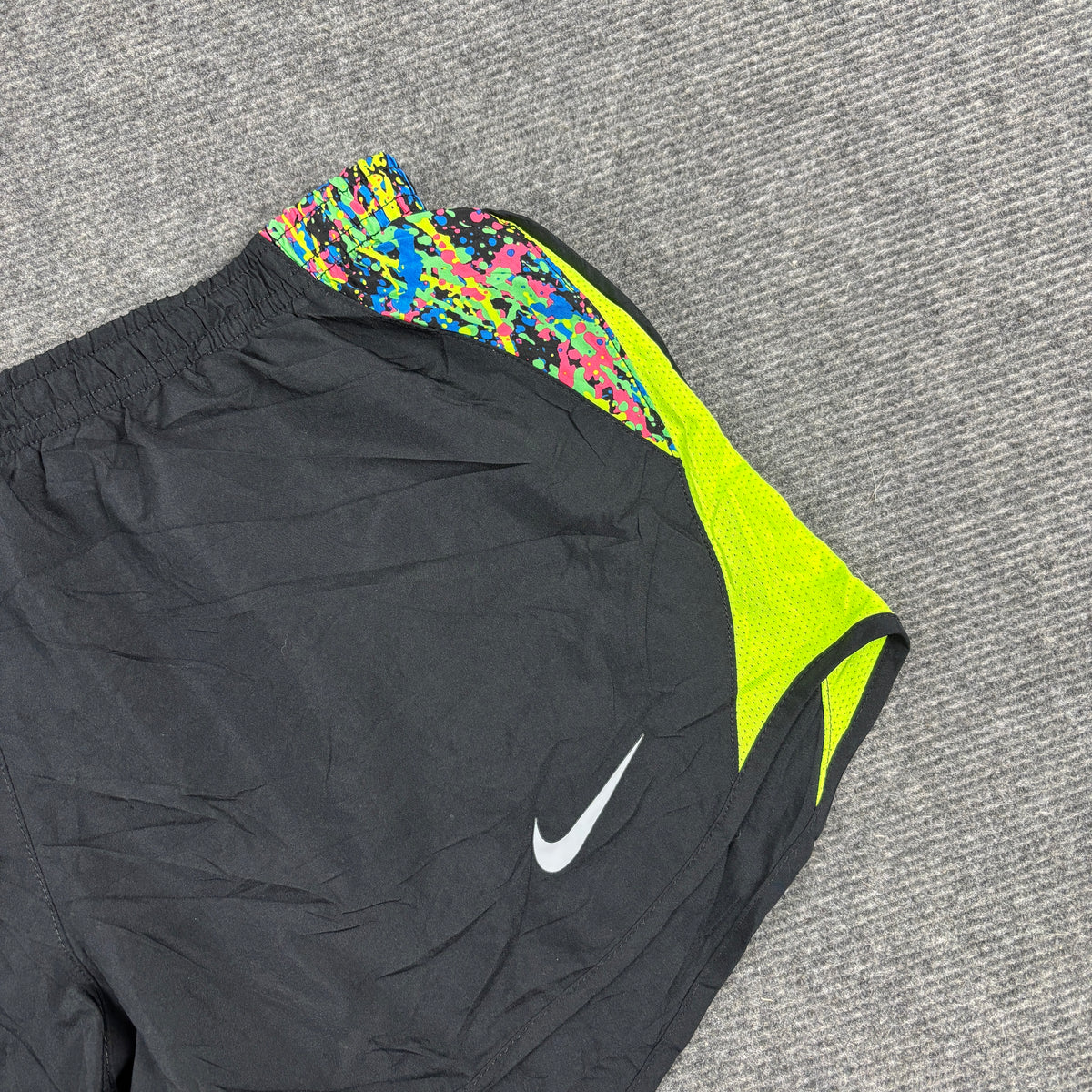 Nike Tempo Running Shorts Women's Small Black Volt Paint Splatter Activewear