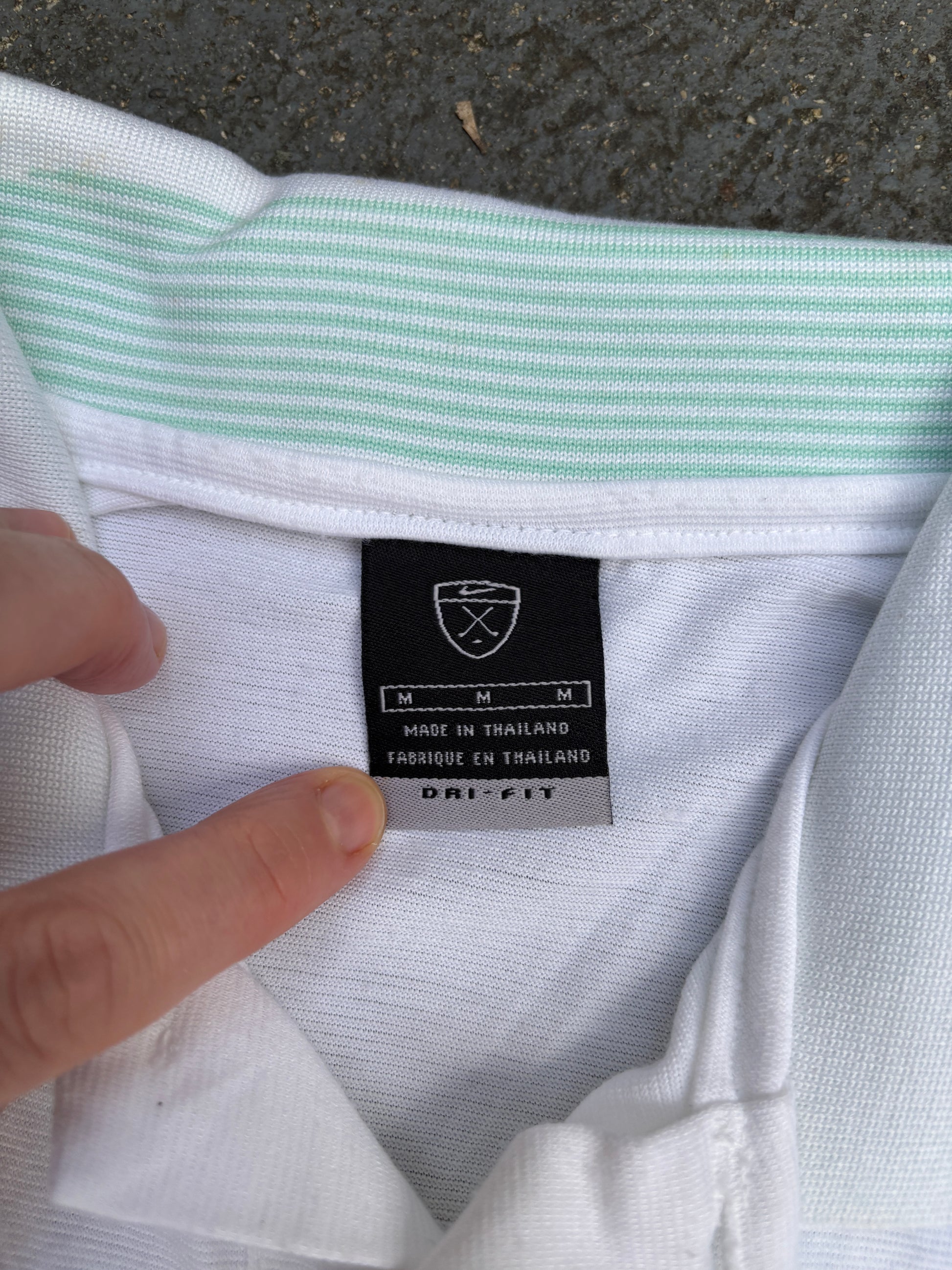 Vintage Y2K Nike Golf Polo Size M White Green Swoosh Classic Golf Logo