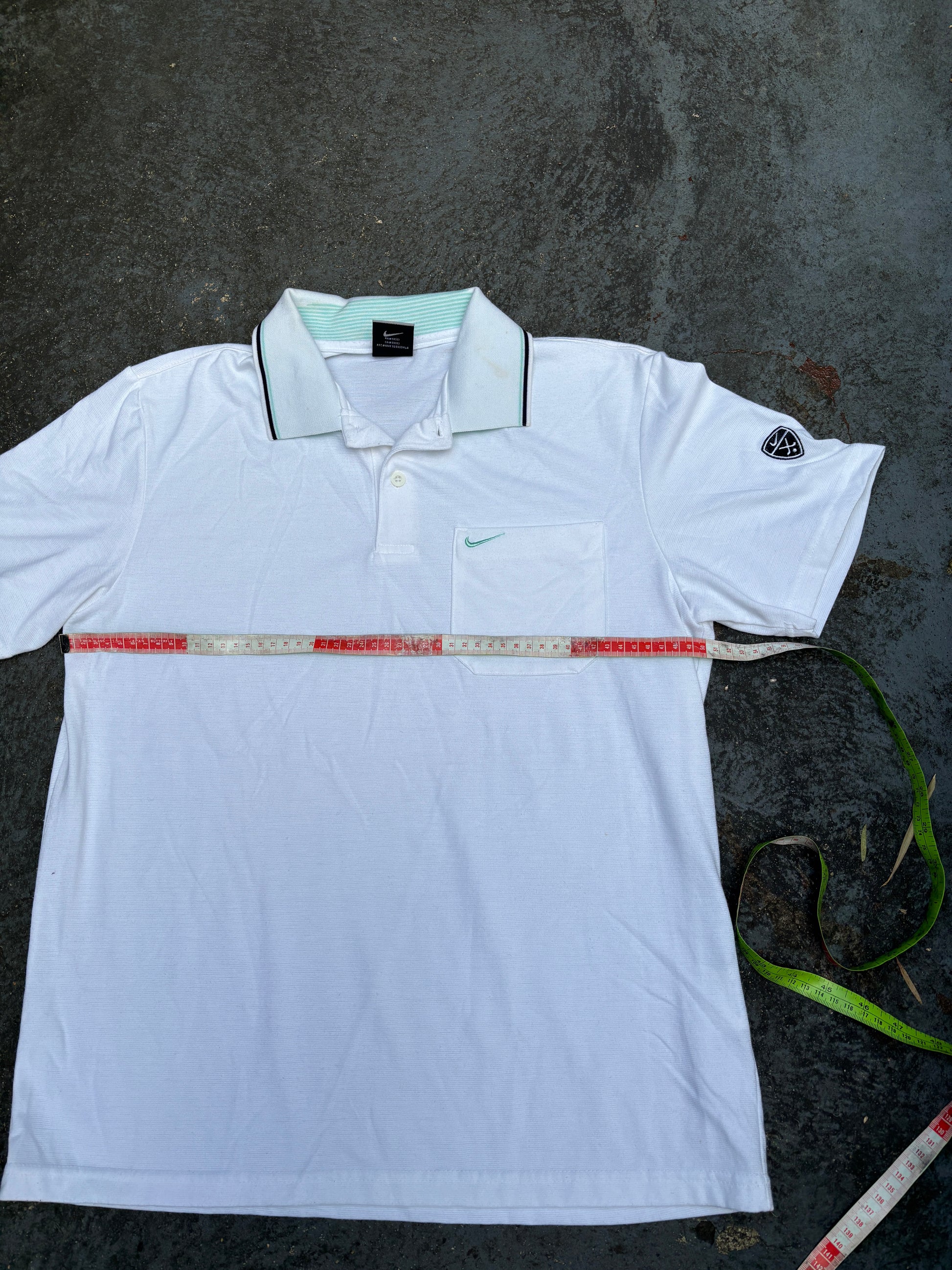 Vintage Y2K Nike Golf Polo Size M White Green Swoosh Classic Golf Logo