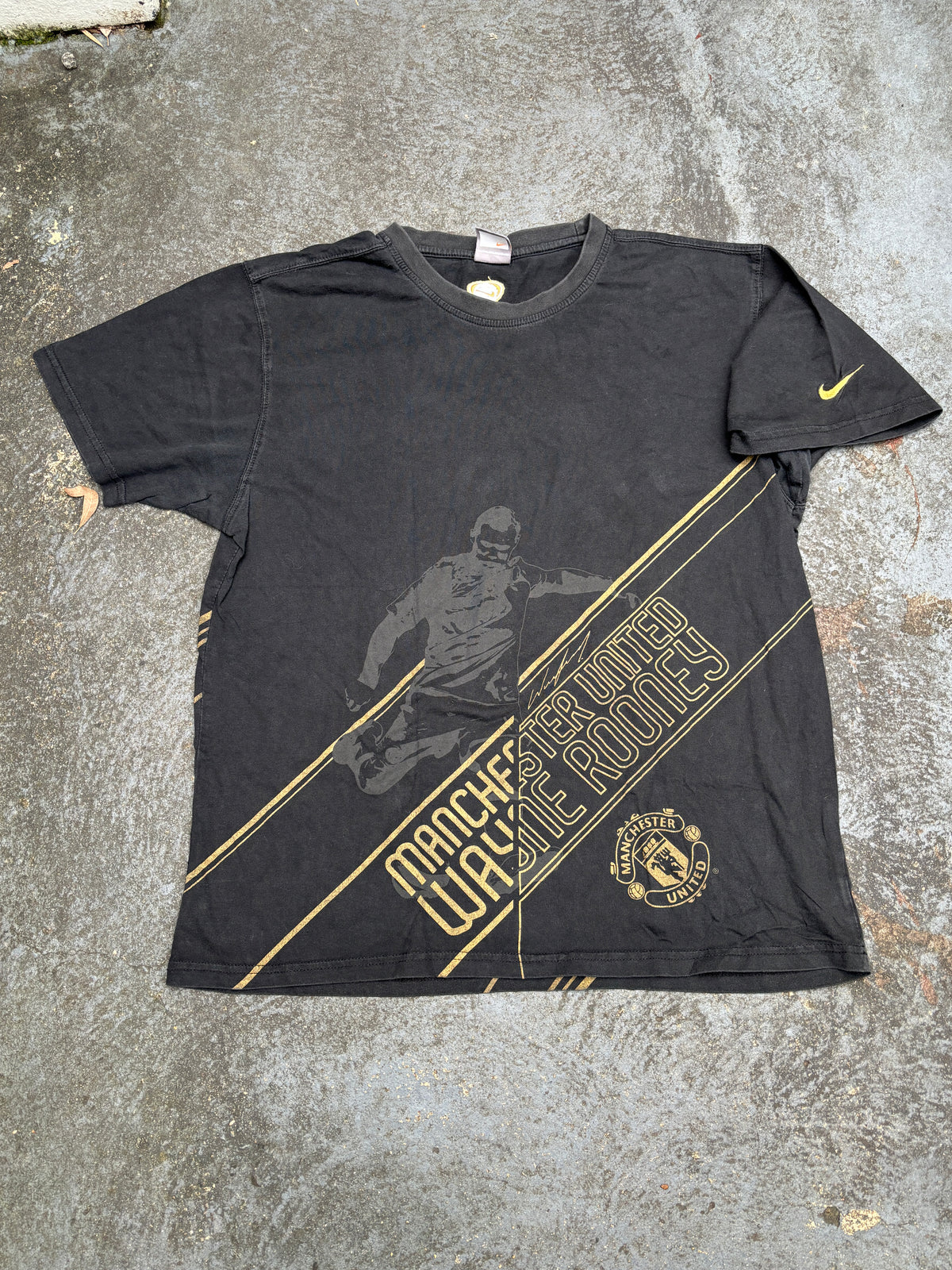 Vintage Y2K Nike Football T-Shirt Men’s XL Black Gold Wayne Rooney Manchester United