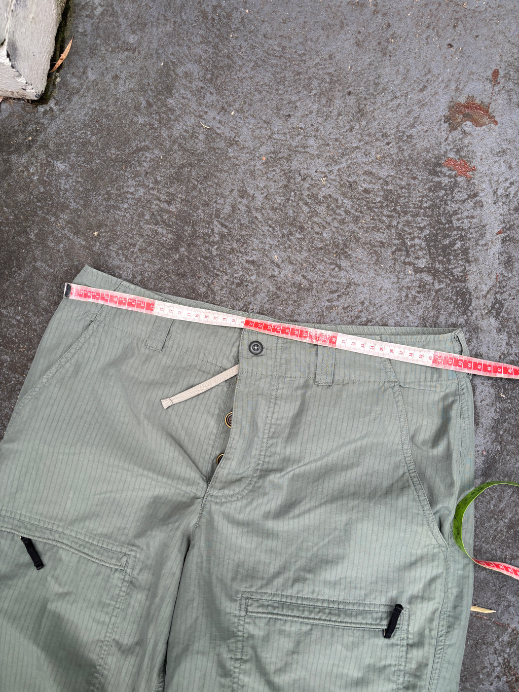 Vintage 90s Nike ACG Cargo Pants Women’s M Sage Green Cotton Nylon Straight Leg