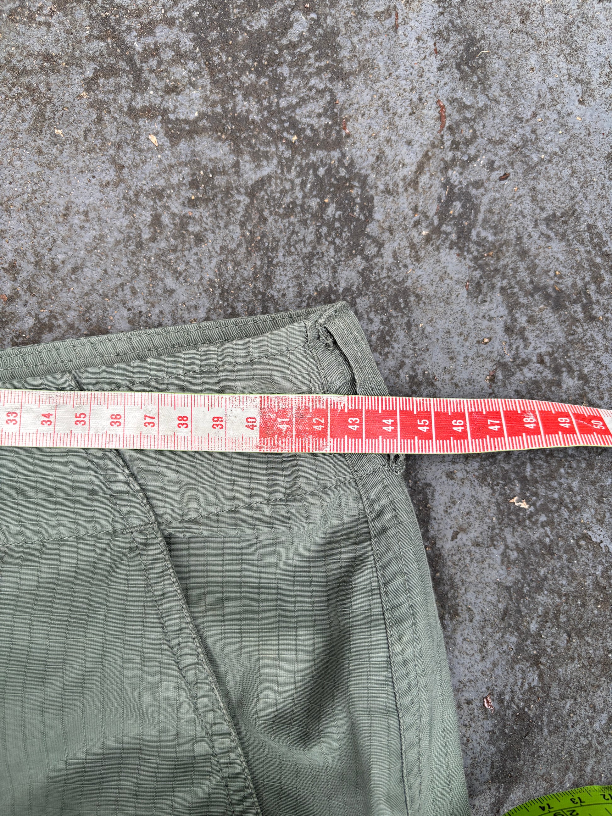 Vintage 90s Nike ACG Cargo Pants Women’s M Sage Green Cotton Nylon Straight Leg