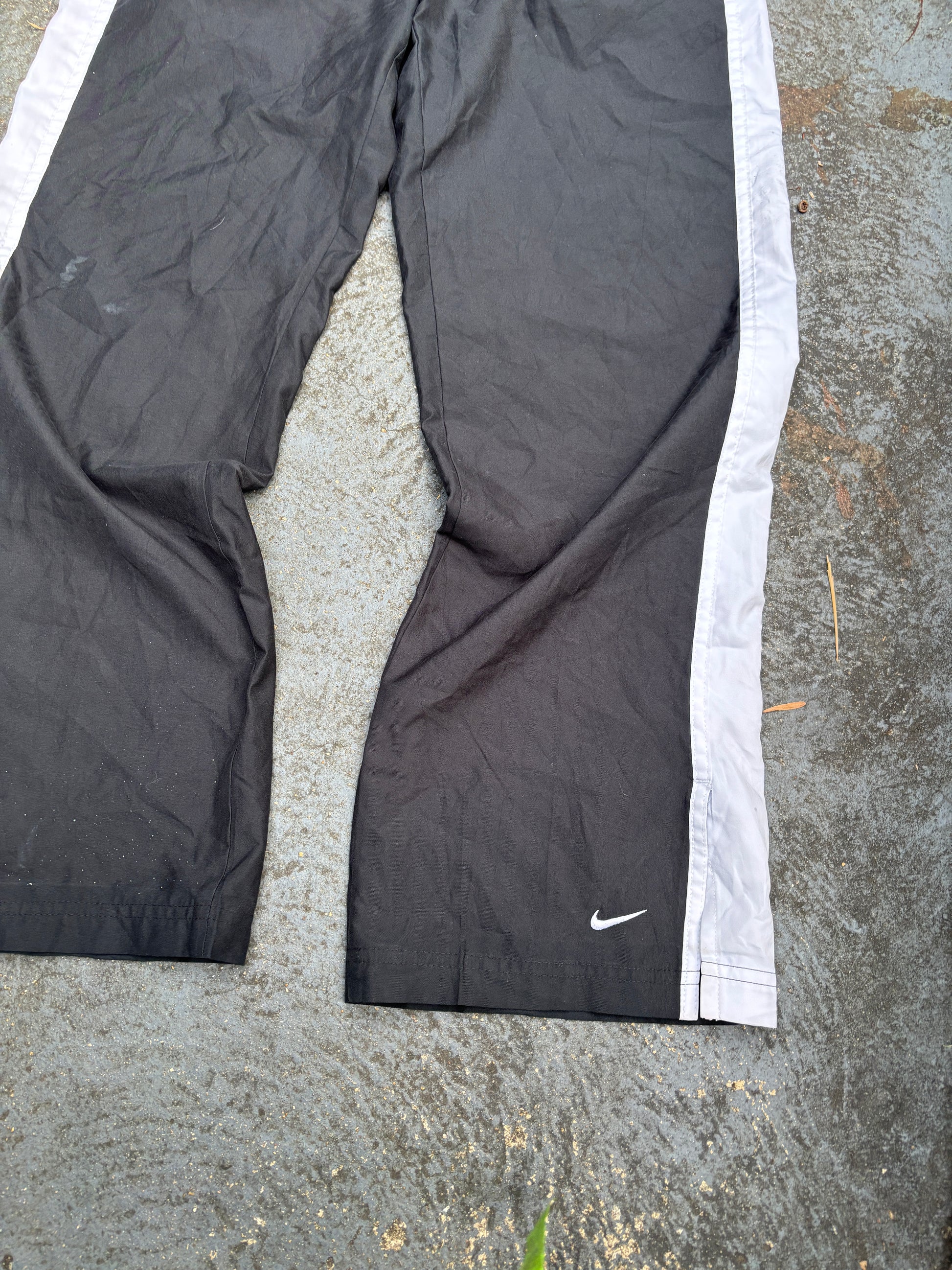 Vintage Y2K Nike Track Pants Women’s S Black White Side Detail Ankle Swoosh Slit