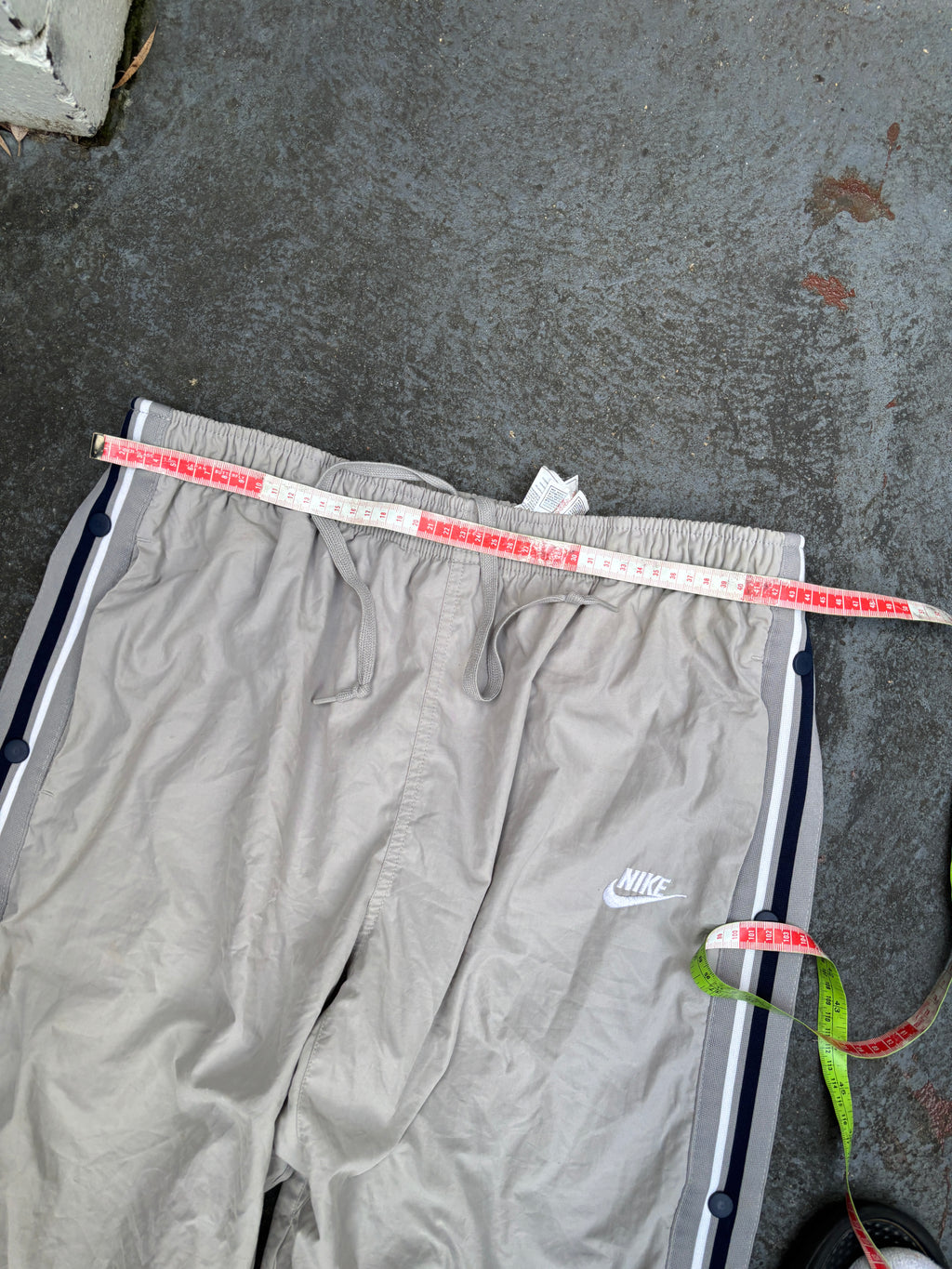 Vintage Y2K Nike Track Pants Men’s XL Grey Navy Detail Tear Away Wide Leg Windbreakers