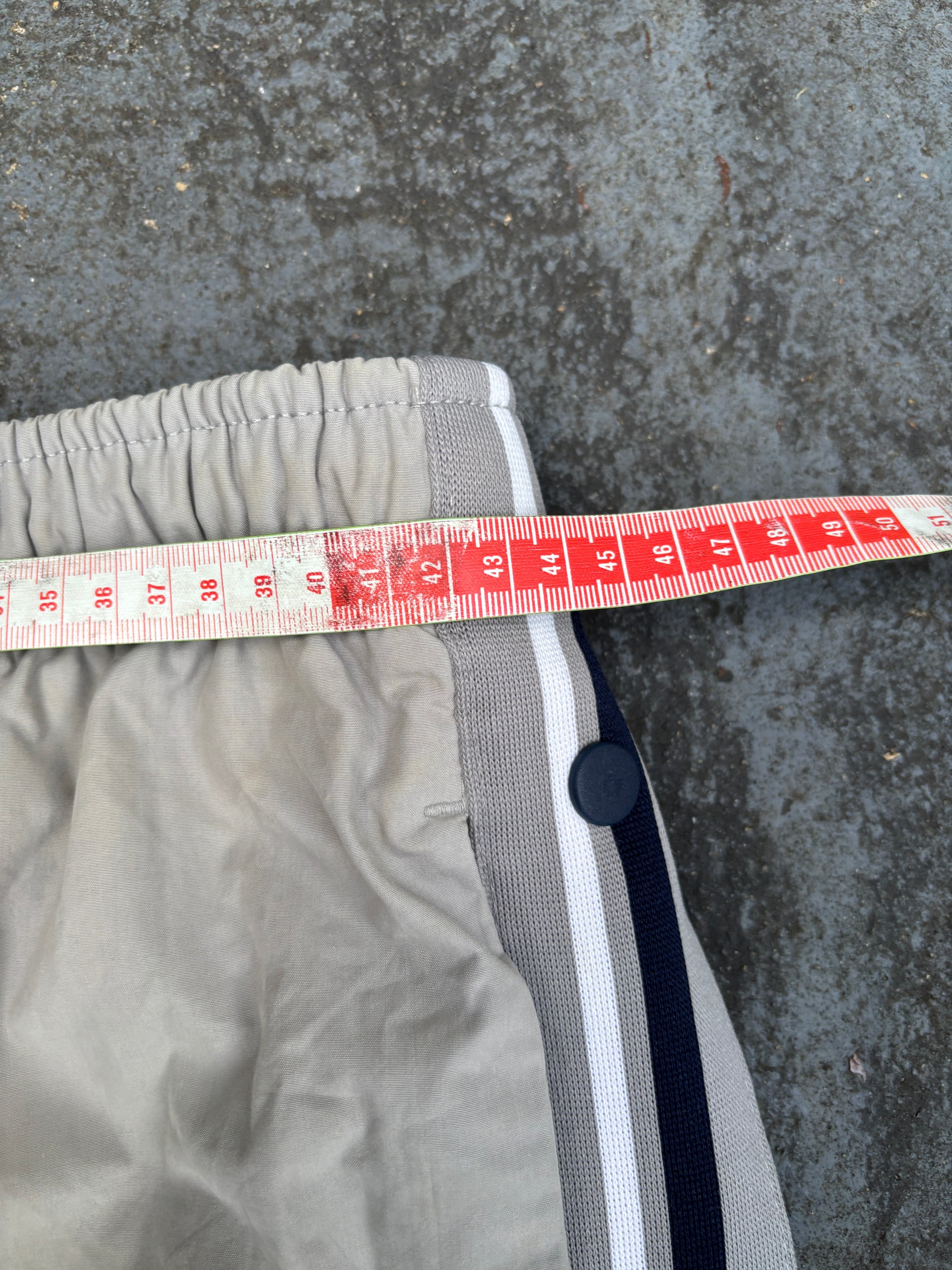 Vintage Y2K Nike Track Pants Men’s XL Grey Navy Detail Tear Away Wide Leg Windbreakers