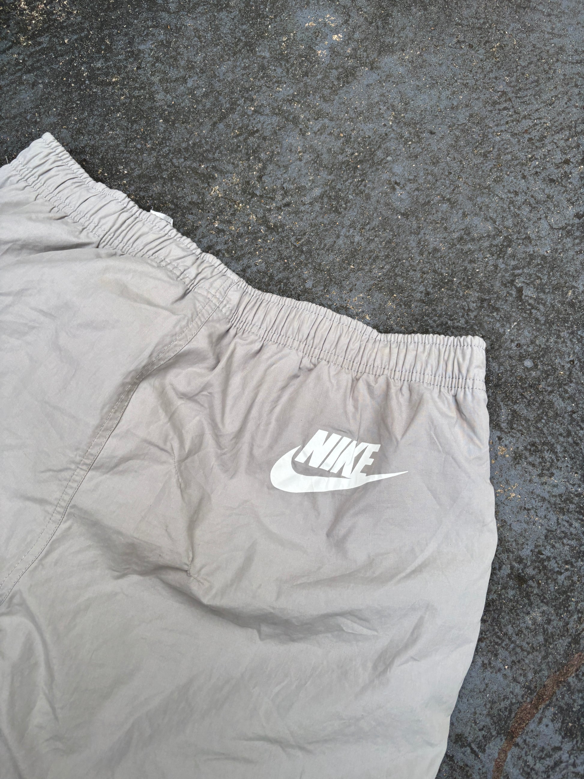 Vintage Y2K Nike Track Pants Men’s XL Grey Navy Detail Tear Away Wide Leg Windbreakers
