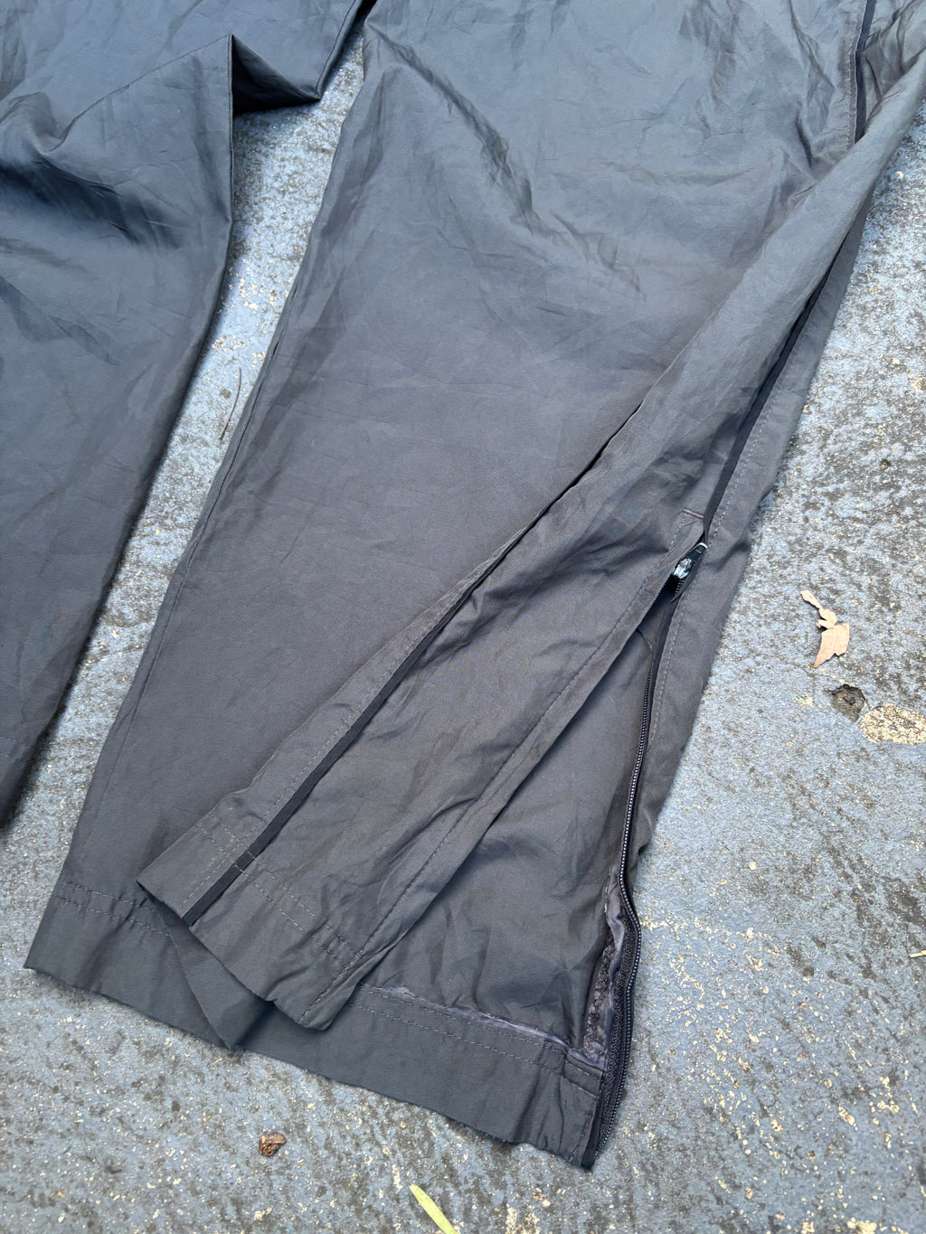 Vintage Y2K Nike Track Pants Sz L Grey Black Detail Wide Leg Classic Windbreaker