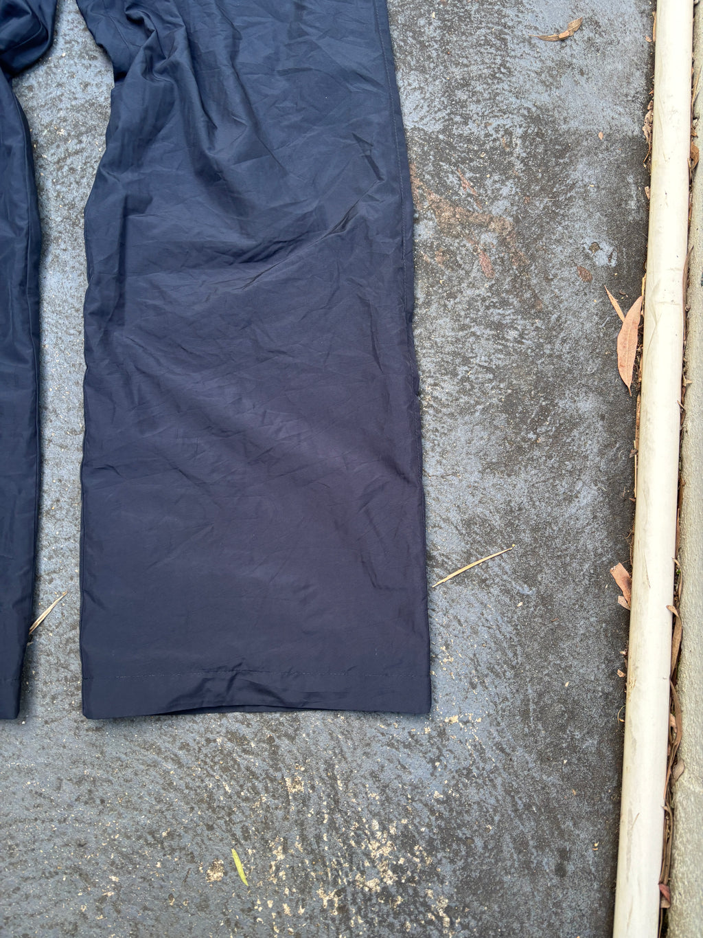Vintage Y2K Nike Track Pants Men’s L Navy White Swoosh Wide Leg Classic Windbreakers