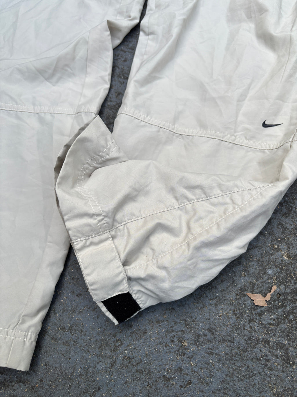 Vintage Y2K Nike Track Pants Women’s S/M Cream Double Knee Hiking Wide Leg Bungee