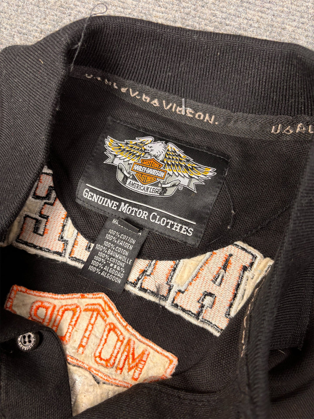Vintage Y2K Harley-Davidson Polo Men's XL Black Embroiderd Spell Out Logo T-shirt Collared