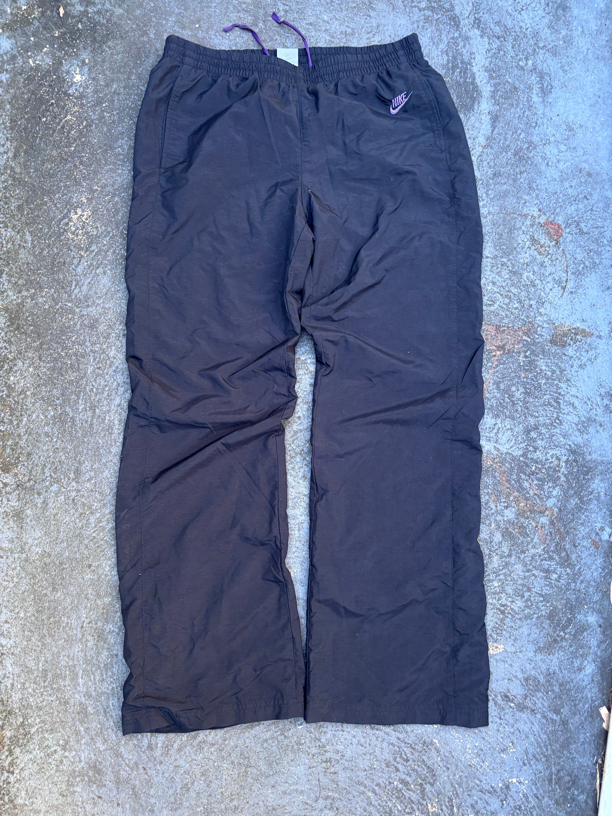 Vintage Y2K Nike Track Pants Women’s L Black Purple Logo Nylon Windbreakers