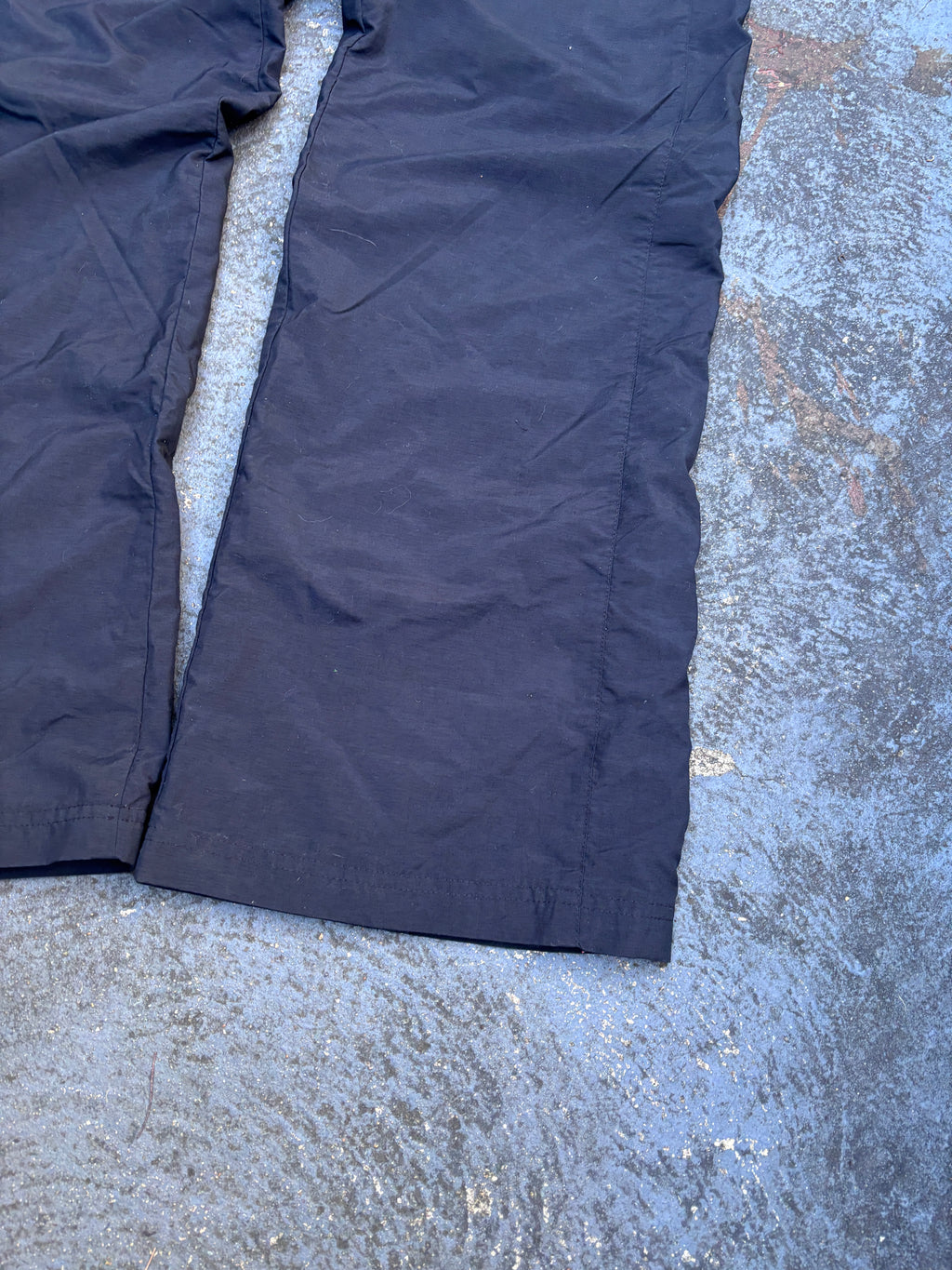 Vintage Y2K Nike Track Pants Women’s L Black Purple Logo Nylon Windbreakers