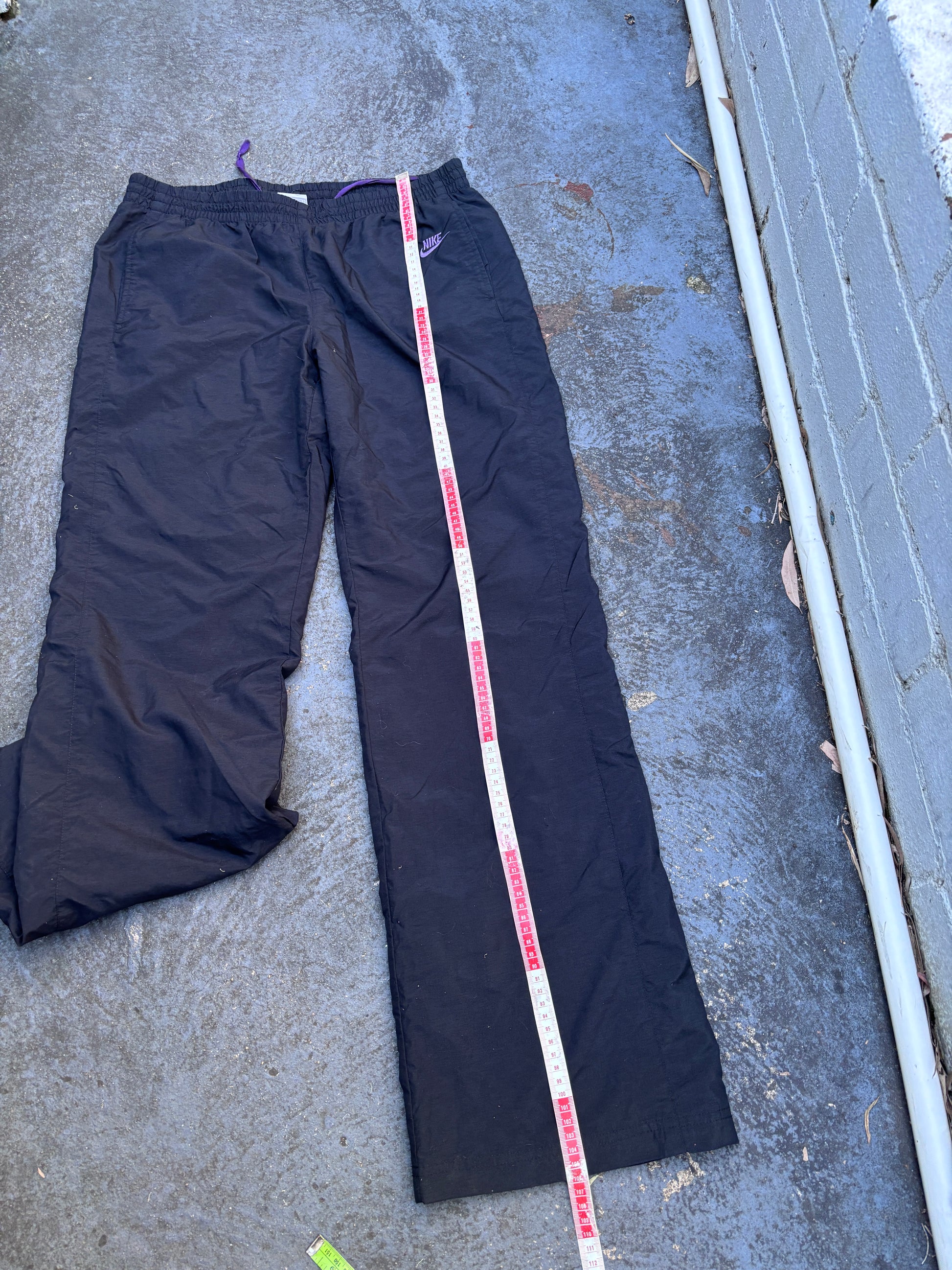 Vintage Y2K Nike Track Pants Women’s L Black Purple Logo Nylon Windbreakers