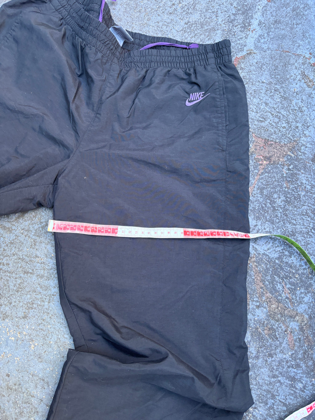 Vintage Y2K Nike Track Pants Women’s L Black Purple Logo Nylon Windbreakers