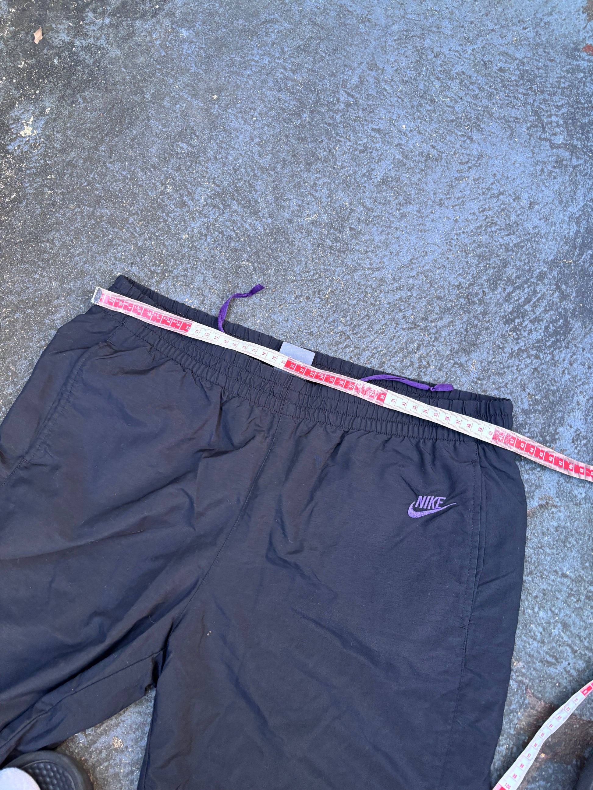 Vintage Y2K Nike Track Pants Women’s L Black Purple Logo Nylon Windbreakers