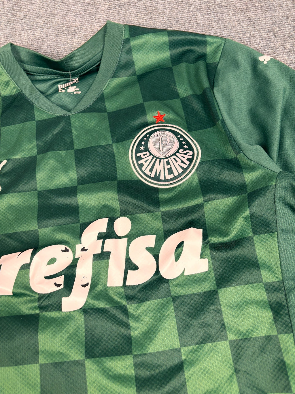 Modern Puma Jersey Men's S Green Palmeiras Football Club Brazil V-Neck