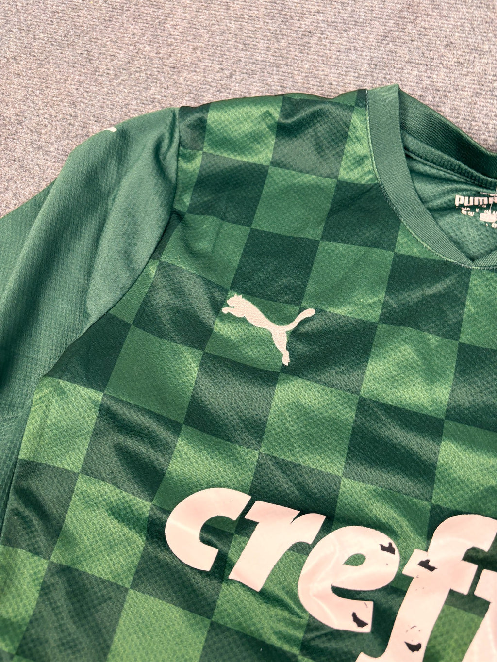 Modern Puma Jersey Men's S Green Palmeiras Football Club Brazil V-Neck