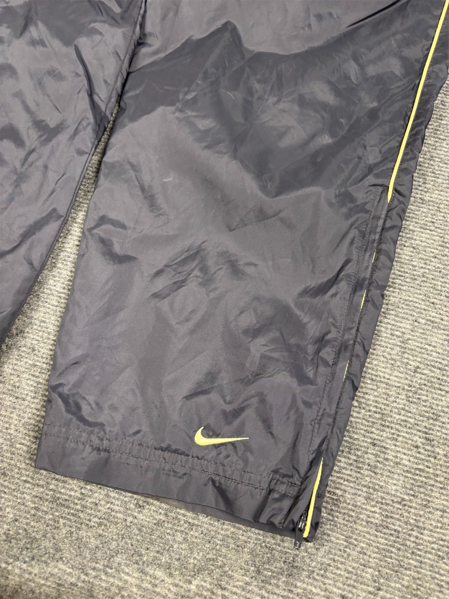 Vintage Y2K Nike Track Pants Women's S Dark Grey yellow piping ankle swoosh  Straight Leg