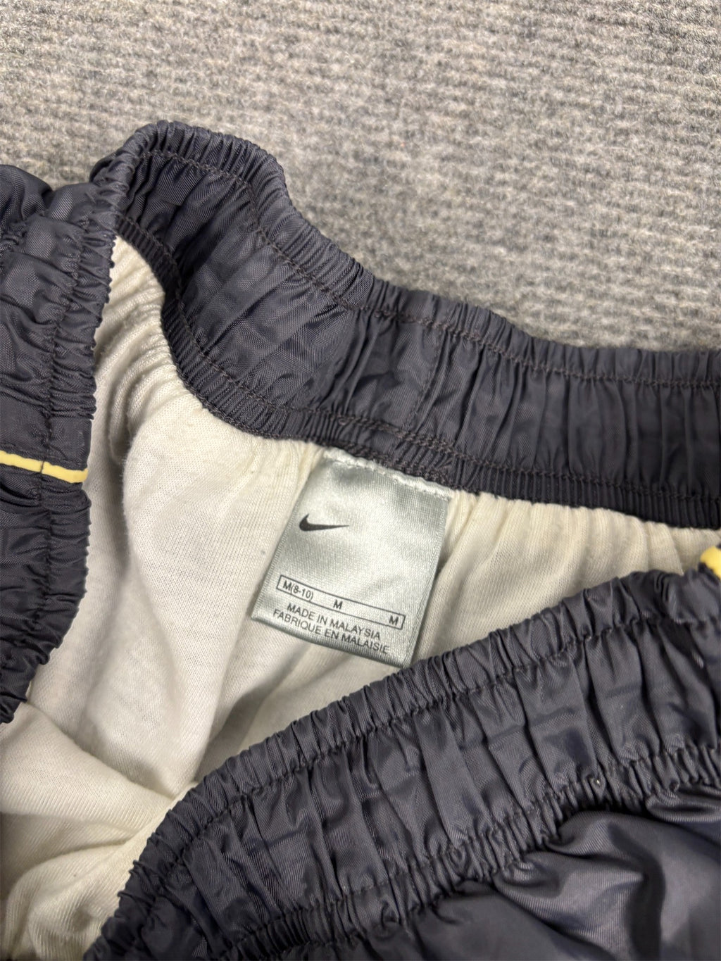 Vintage Y2K Nike Track Pants Women's S Dark Grey yellow piping ankle swoosh  Straight Leg