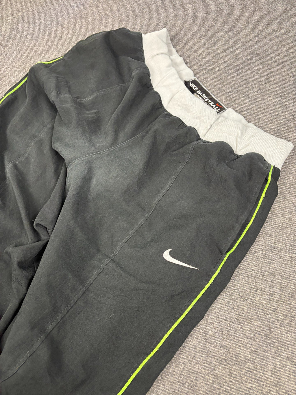 Vintage Y2K Nike Basketball Track Pants Men's XL Black green piping pleated baggy  Wide Leg
