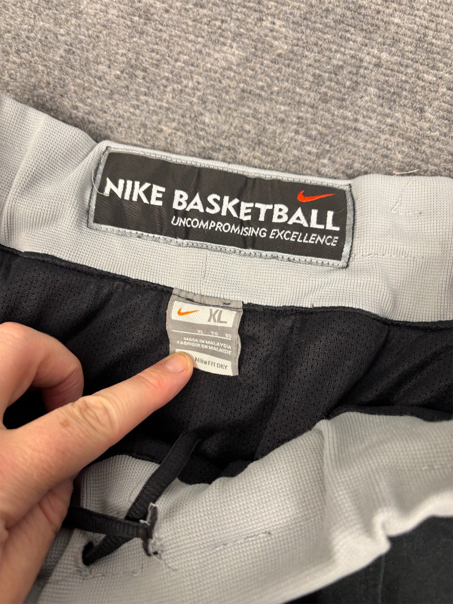 Vintage Y2K Nike Basketball Track Pants Men's XL Black green piping pleated baggy  Wide Leg