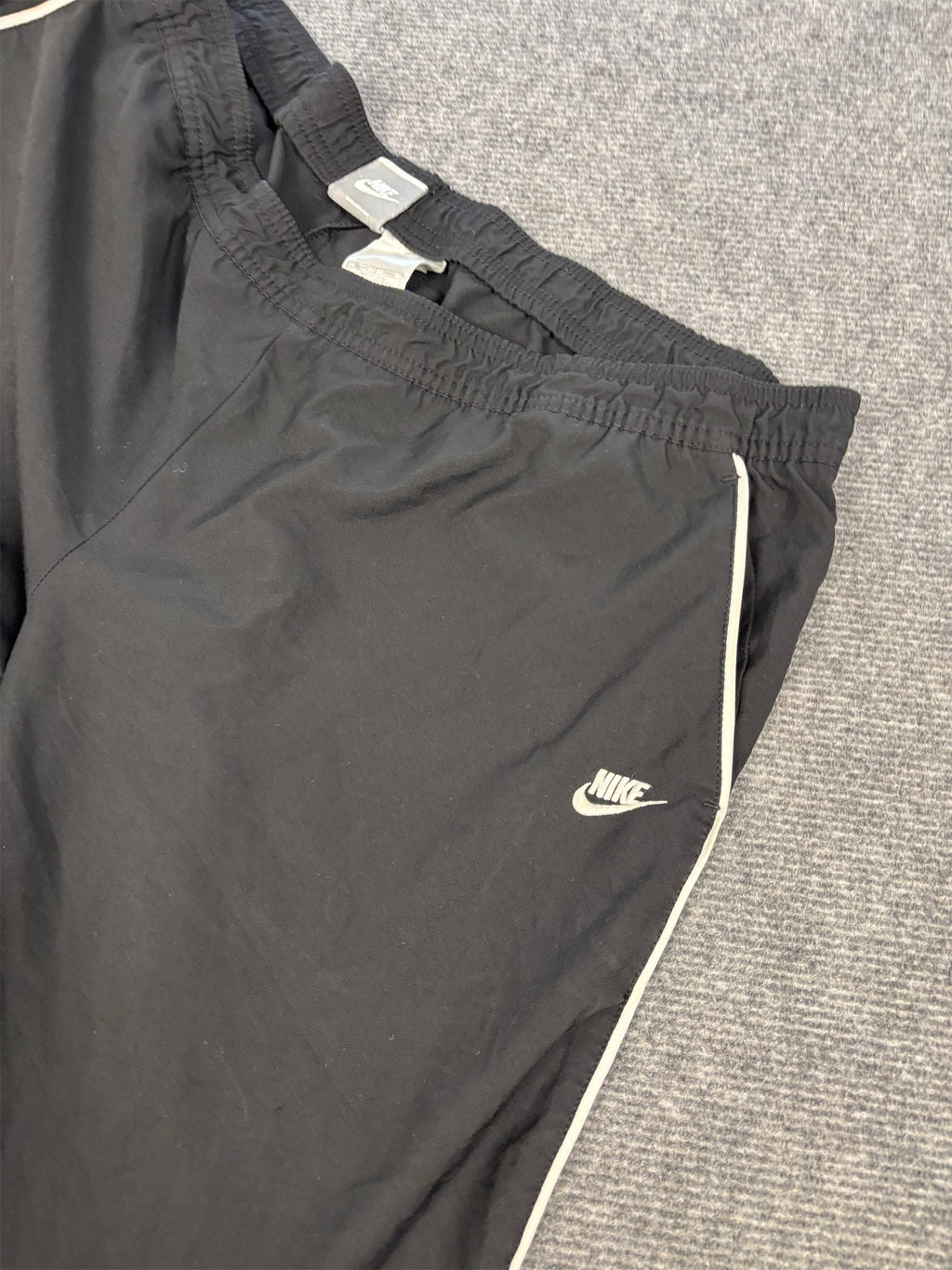 Vintage Y2K Nike Track Pants Women's XL Black white piping logo classic joggers Straight Leg